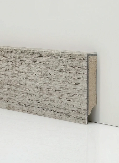 Плинтус МДФ Xtrafloor Castle Oak 55935>