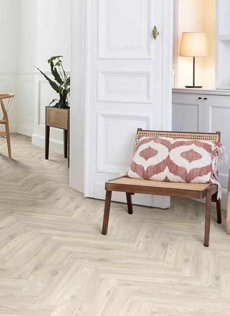 Кварц-винил (LVT) Moduleo LAYRED HERRINGBONE Sierra Oak 58228
