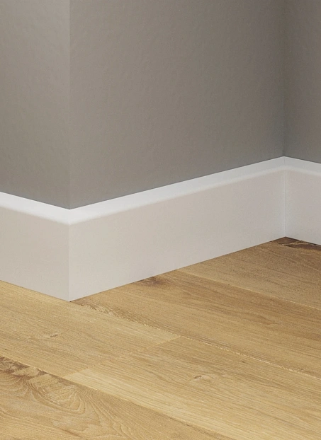 Плинтус напольный Winart QUADRO Белый 001