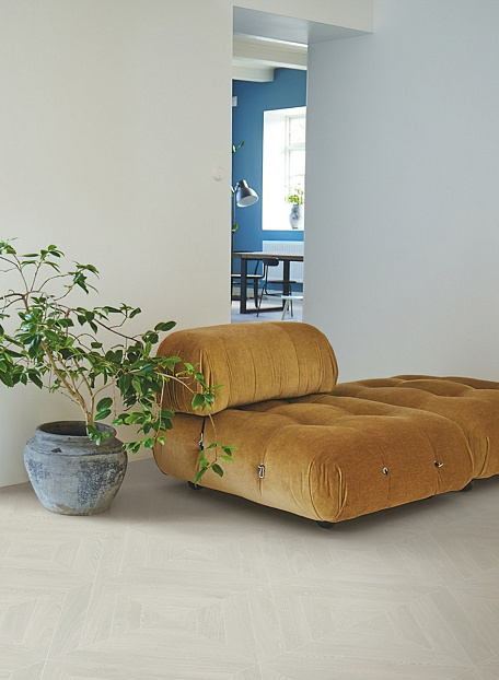 Ламинат Pergo CHEVRON 12 PRO  Дуб Морозный Патинированный